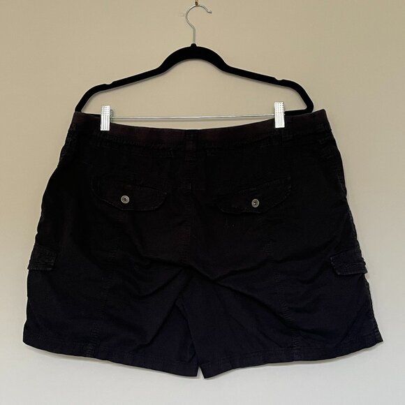 Lightweight Black Cargo Shorts Elastic Back Waist Size 18 - Picture 2 of 4